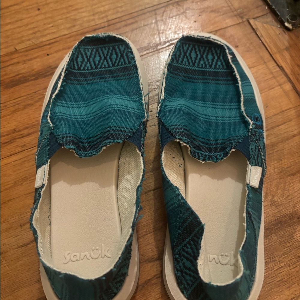 Sanuk Teal Woven Slip-Ons